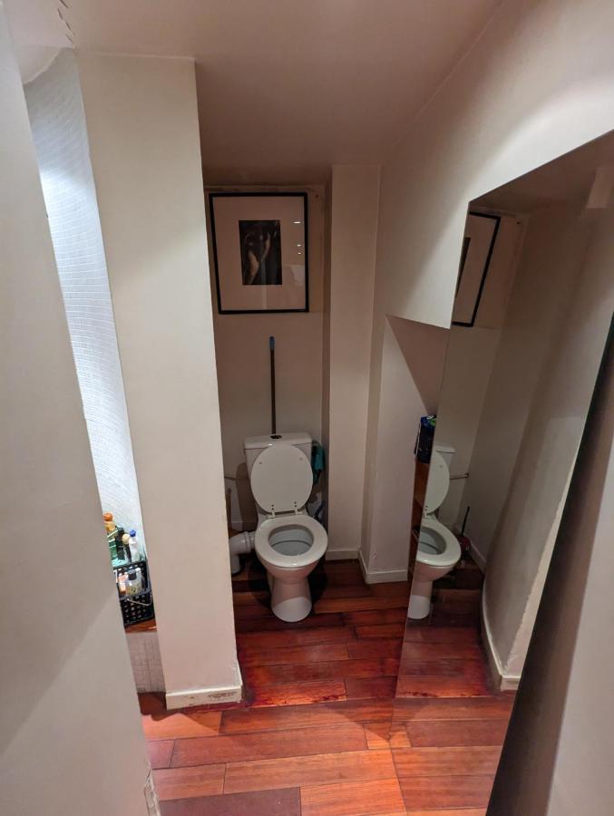 Appartement Chambre Canal St Martin à Paris Extérieur photo